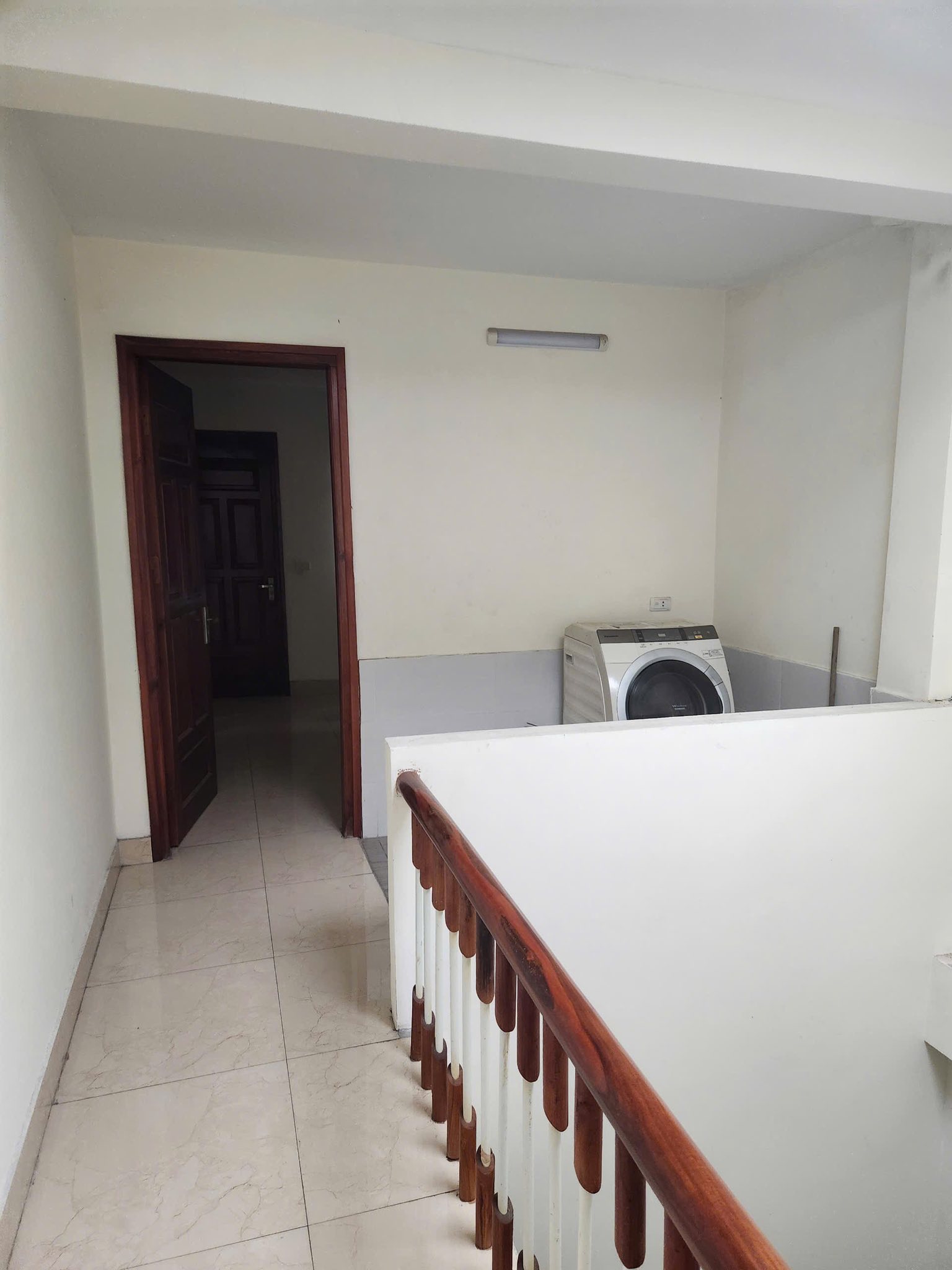 Cho thuê nhà KD, VP kết hợp ở gđ, nhóm 271 Trương Định, 5 tầng x 32m2, 3PN, 4 WC, 12 Triệu - Ảnh 3